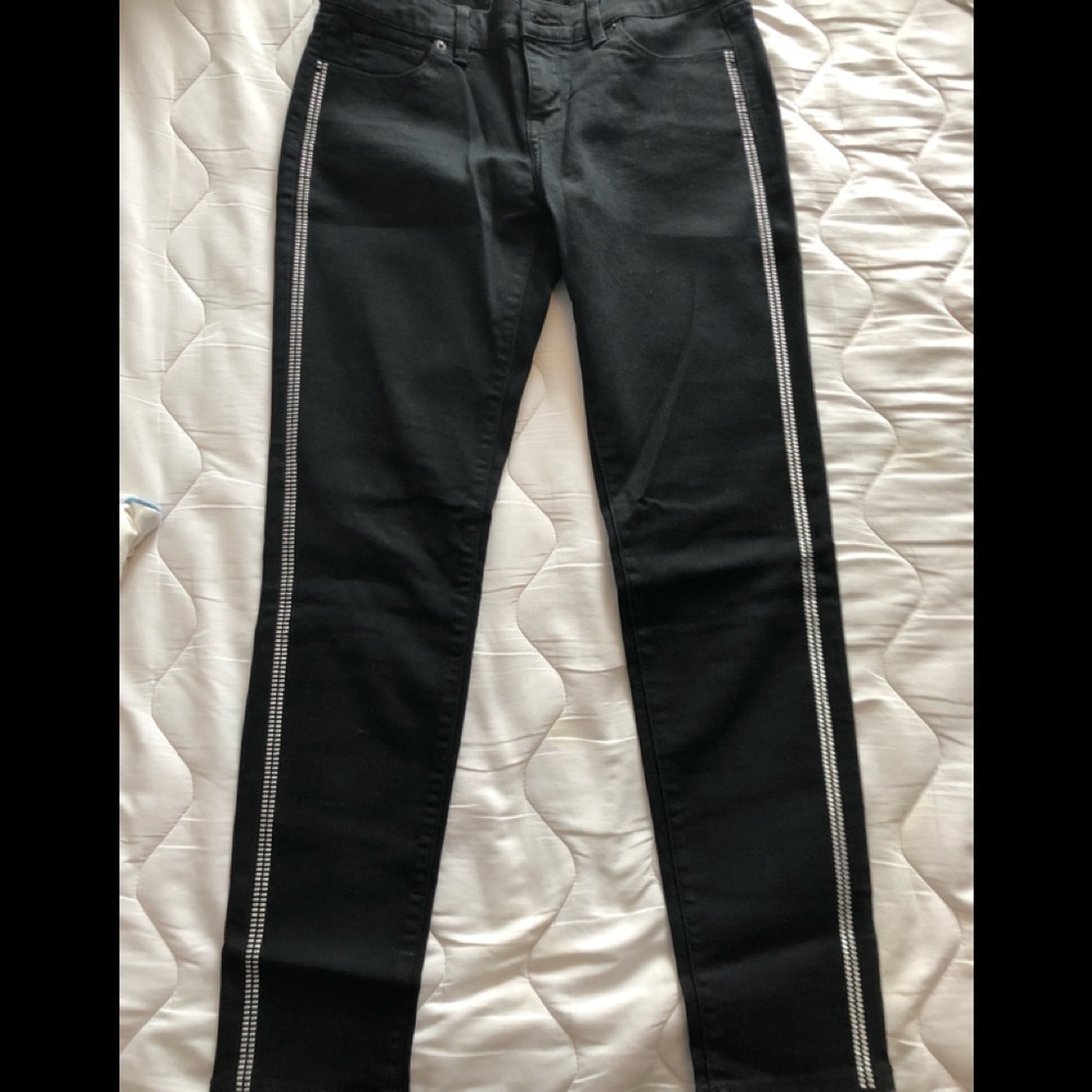 Limited skinny detailed jeans